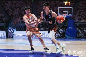 探长：状元热门杨曦皓在福建男篮进行试训 前者计划只试训1支球队