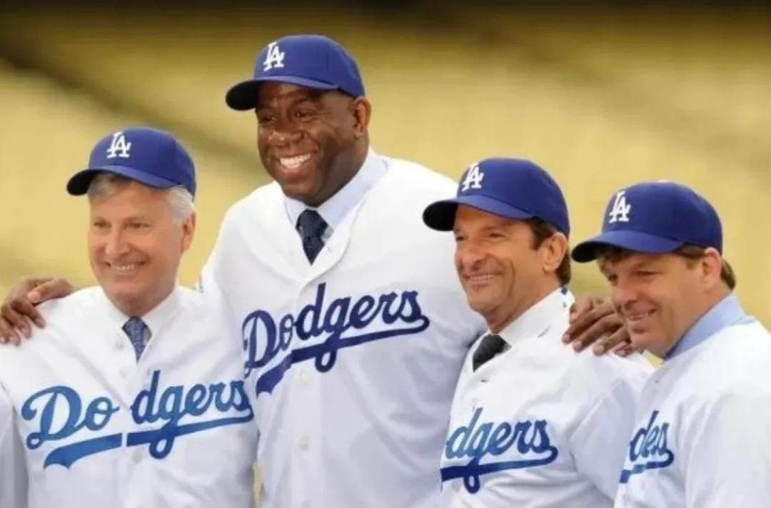 惊天交易突然完成！价值100亿美元！湖人正式被转手！