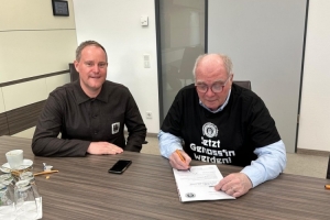 圣保利官方：赫内斯认购俱乐部合作社股份，感谢他多年至今的支持