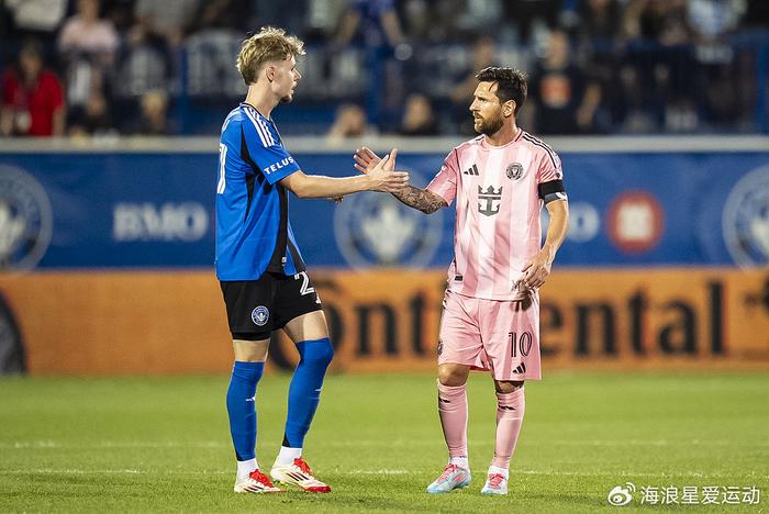 梅西两传一射，进球数继续追赶C罗！未来同样有望打进一千球！