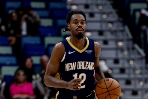 开云下载-三分很准！鹈鹕次轮秀里夫斯10中6&amp;三分5中4射落16分 另有3板2助