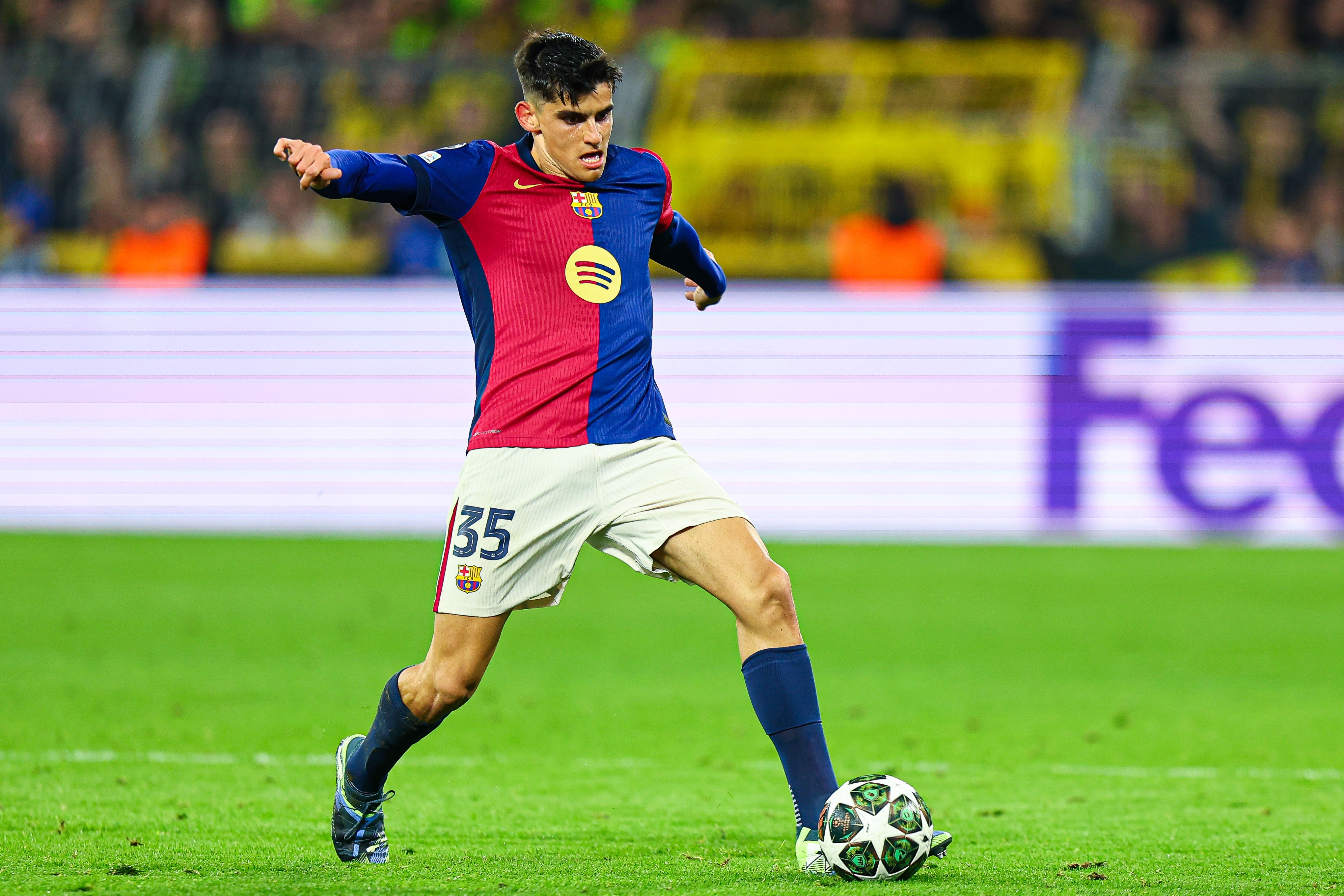 开云线上入口-马卡：巴萨优先考虑注册什琴斯尼与杰拉德-马丁