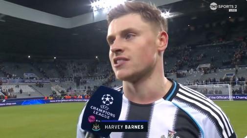 哈维-巴恩斯：替维萨感到开心，我们这场比赛逼抢做得很好