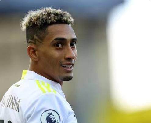 开云线上入口-【早报】莱万去哪的肥皂剧终于结束了！