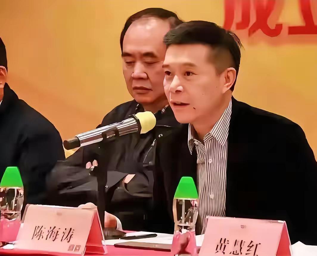 开云下载-倒反天罡!杜锋高升后反成陈老板上级,朱芳雨也是他下属,太牛了