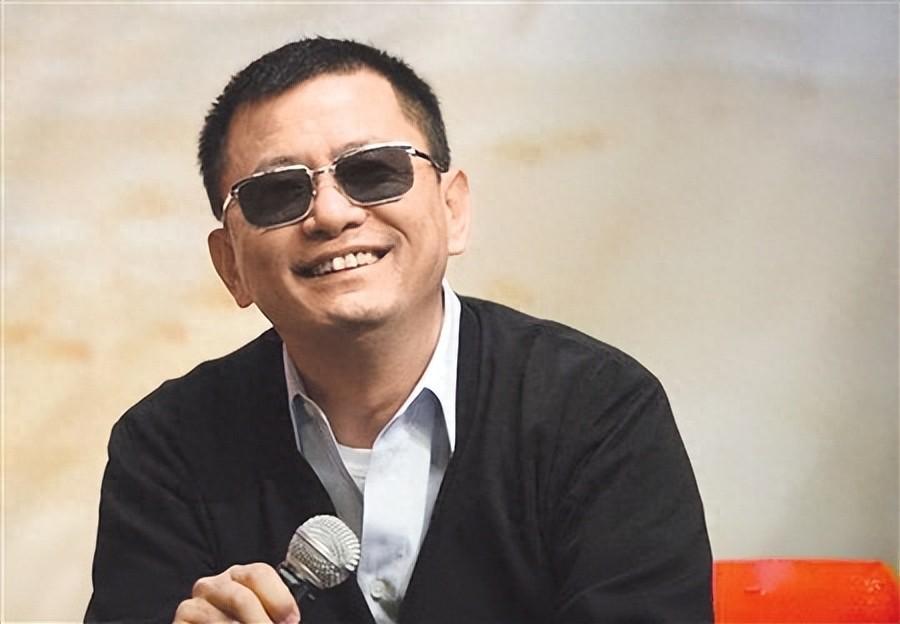 开云网站-陪玩陪睡不够!集体开嫖、舔手指、目无王法,阴暗面彻底藏不住了